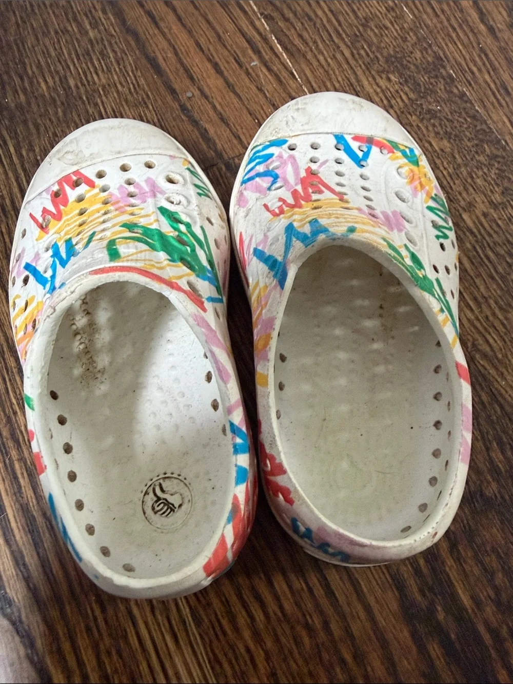 Native & Crayola collab White Multicolor rainbow Graffiti Print Slip-On Shoe 6